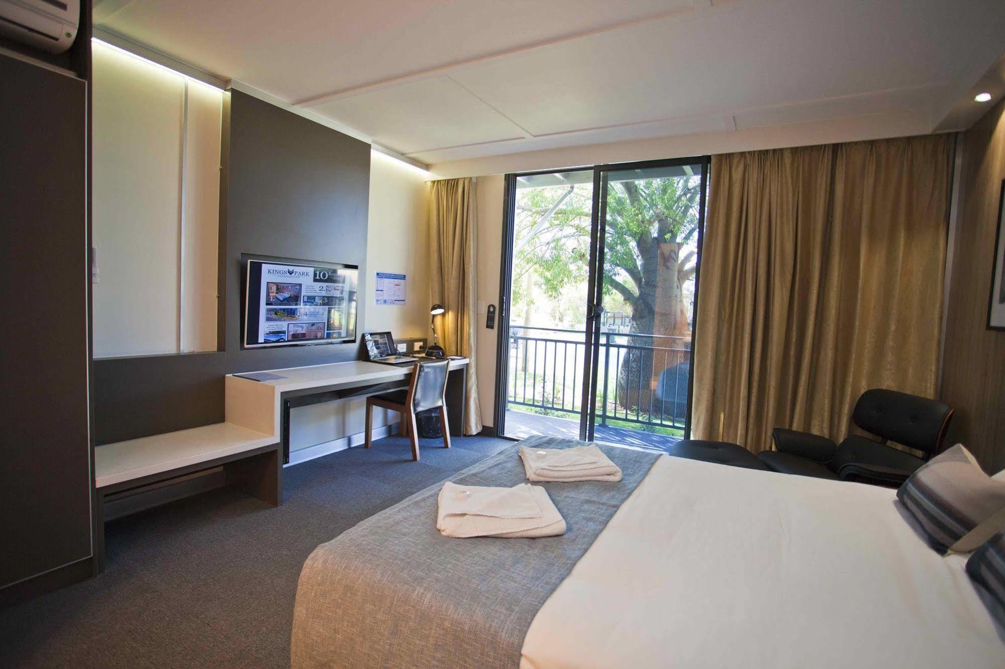 Kings Park - Accommodation Chinchilla Bagian luar foto